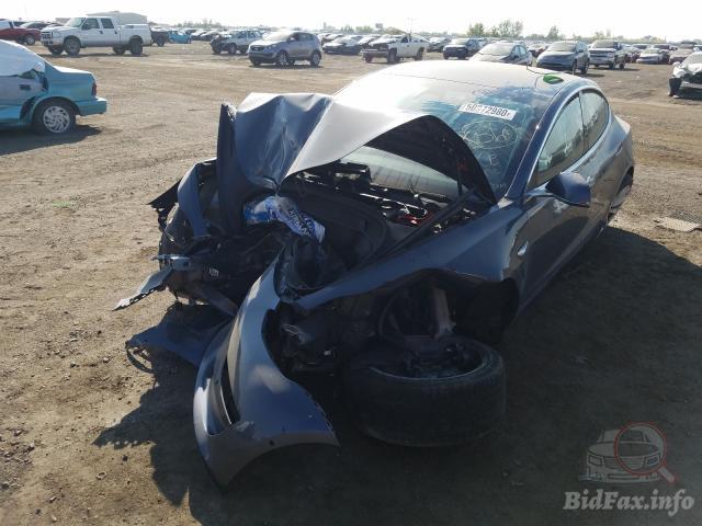 Разборка TESLA MODEL 3 седан (5YJ3) (2016 - 2026)