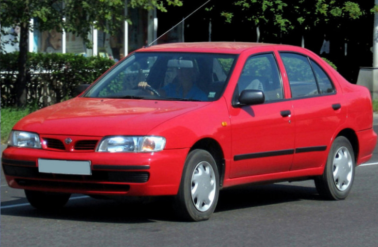 Nissan Almera I (1995 - 2000)