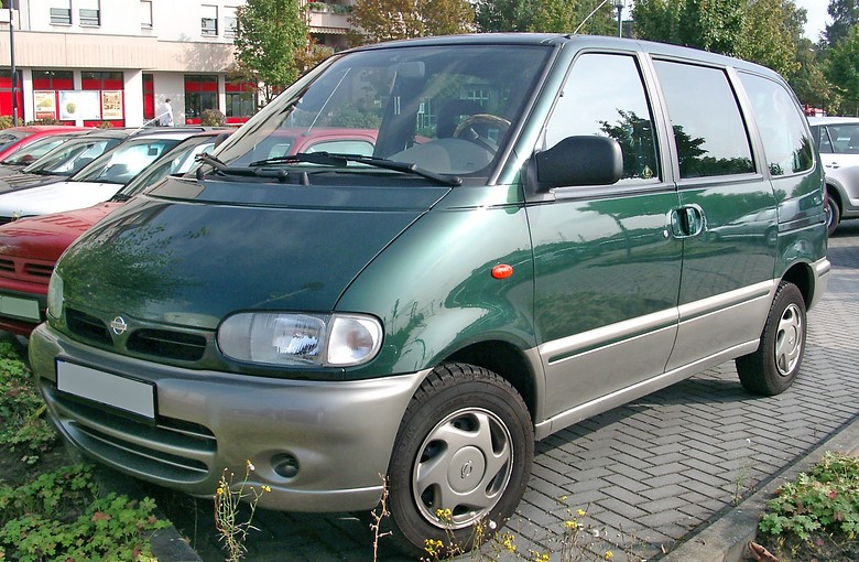 Serena minivan (C23)
