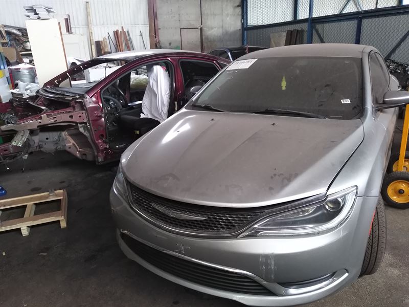 Разборка CHRYSLER 200 седан (15 - ) (2015 - 2026)