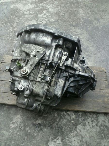 Разборка RENAULT LAGUNA II хэтчбек (BG0, BG1) (2001 - 2007)