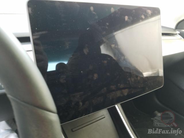 Разборка TESLA MODEL 3 седан (5YJ3) (2016 - 2026)