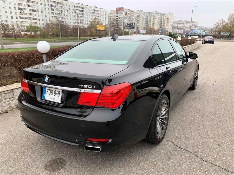 Авторазборка BMW 7 седан (F01, F02, F03, F04) (2008 - 2015)
