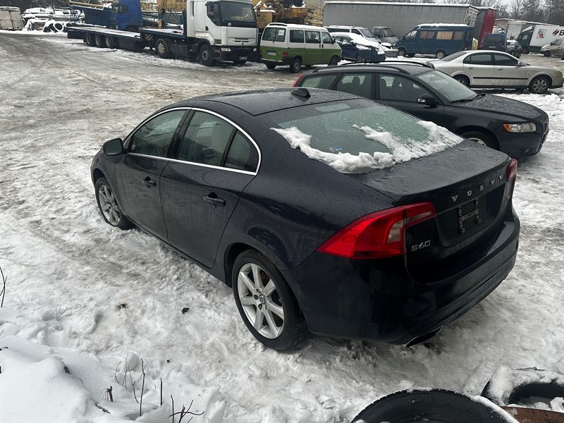 Разборка VOLVO S60 II седан (F) (04.10 - )