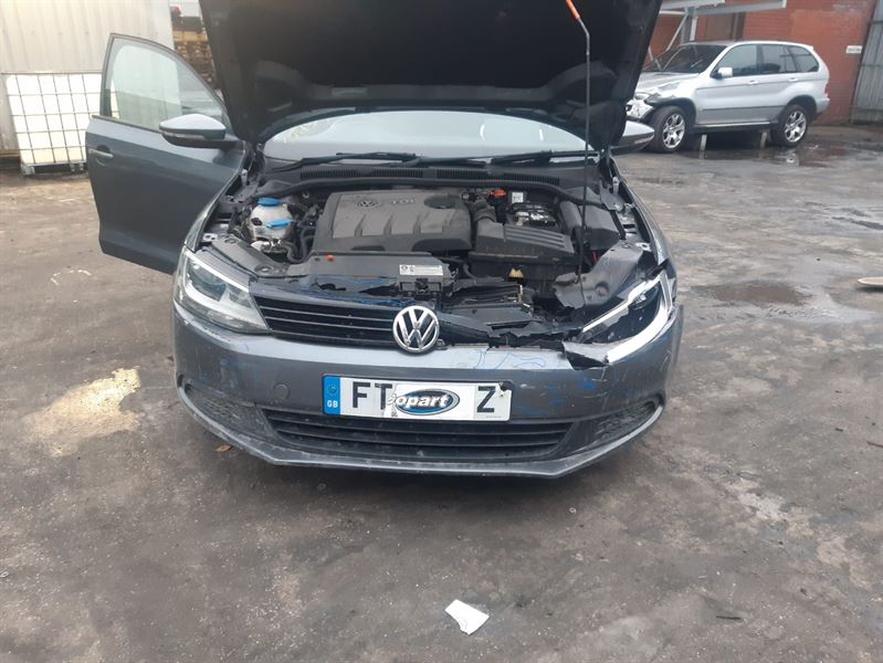 Авторазборка VOLKSWAGEN JETTA VI седан (162, 163, AV3, AV2, AY2, AY3) (2011 - 2019)