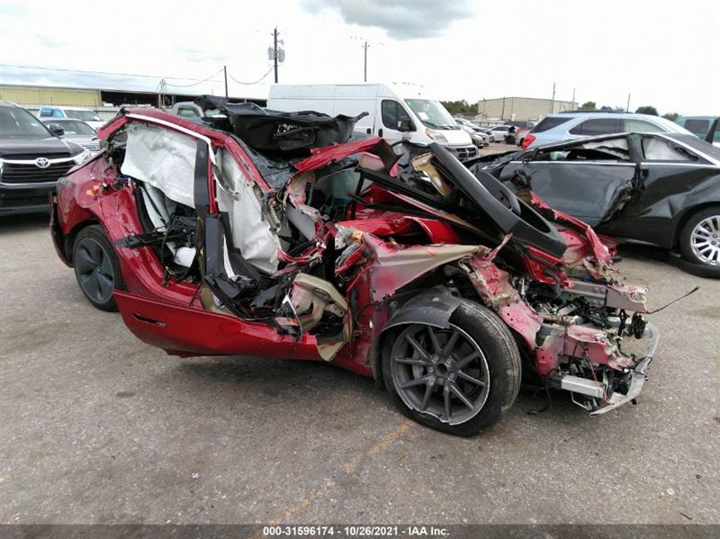 Авторазборка TESLA MODEL 3 седан (5YJ3) (2016 - 2026)