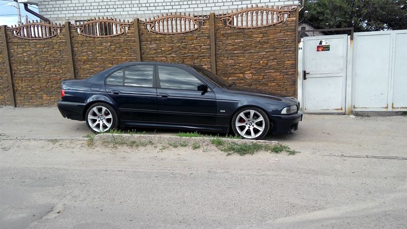 Авторазборка BMW 5 седан (E39) (1995 - 2003)