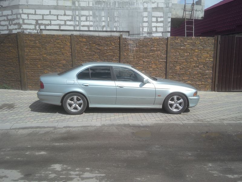 Разборка BMW 5 седан (E39) (1995 - 2003)