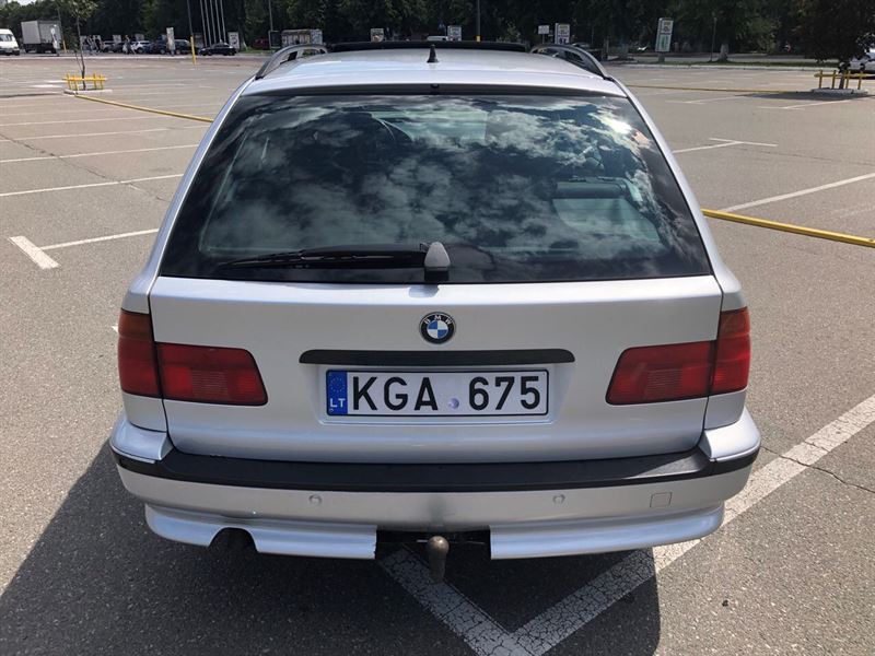 BMW 5 универсал (E39) (1997 - 2004) Разборка BMW 5 универсал (E39) (1997 - 2004)