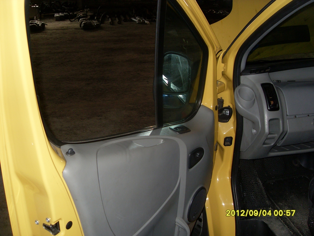 Разборка RENAULT TRAFIC II фургон (FL) (2001 - 2014)