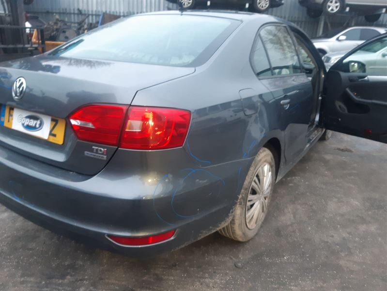 Разборка VOLKSWAGEN JETTA VI седан (162, 163, AV3, AV2, AY2, AY3) (2011 - 2019)