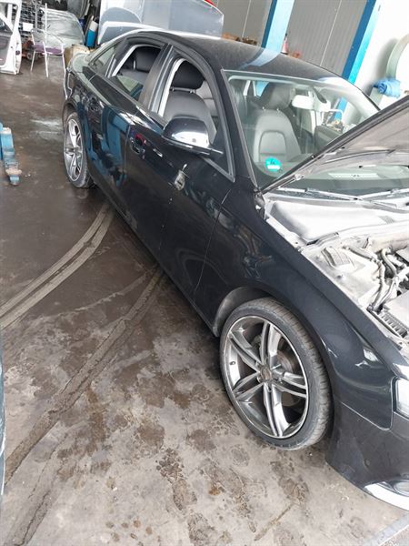 AUDI A4 B8 седан (8K2) (2007 - 2015) Разборка AUDI A4 B8 седан (8K2) (2007 - 2015)