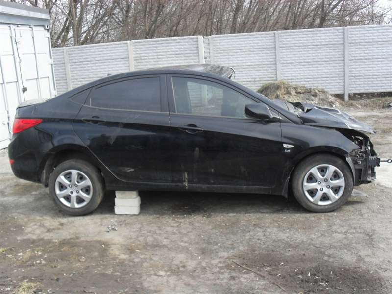 Разборка HYUNDAI SOLARIS I седан (SBR11) (2011 - 2017)