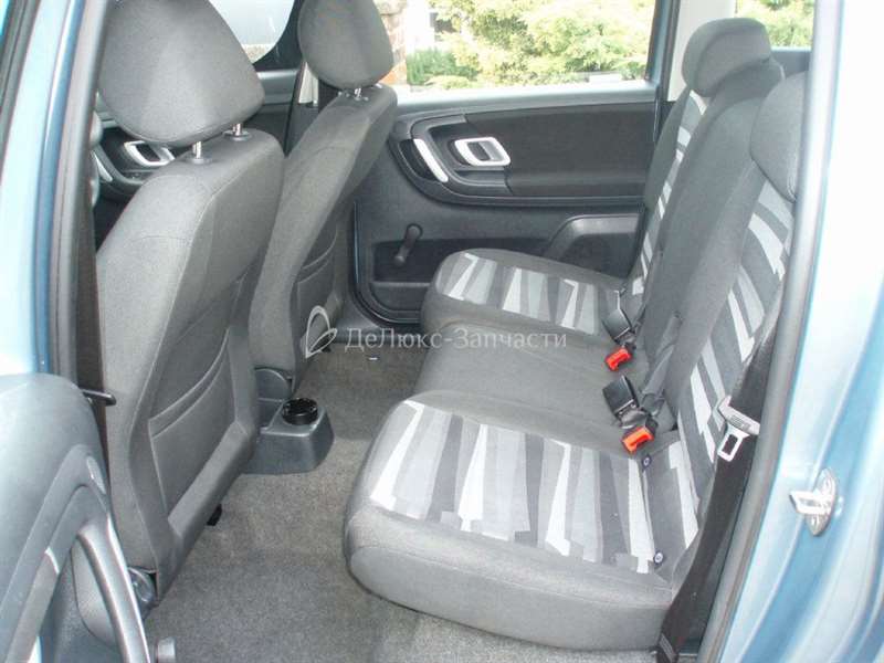 Авторазборка SKODA ROOMSTER минивэн (5J7) (2006 - 2015)