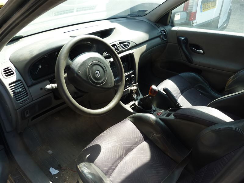 Разборка RENAULT LAGUNA II хэтчбек (BG0, BG1) (2001 - 2007)