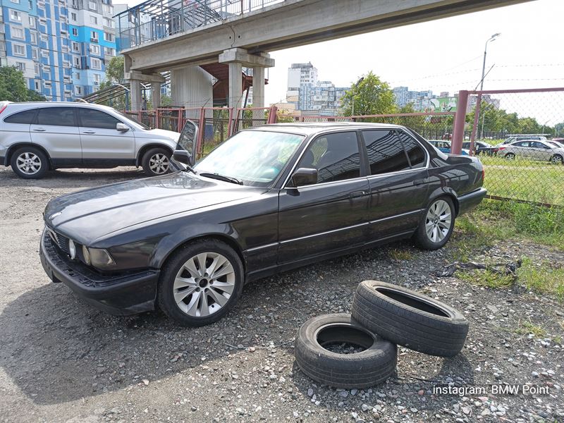 Авторазборка BMW 7 седан (E32) (1986 - 1994)