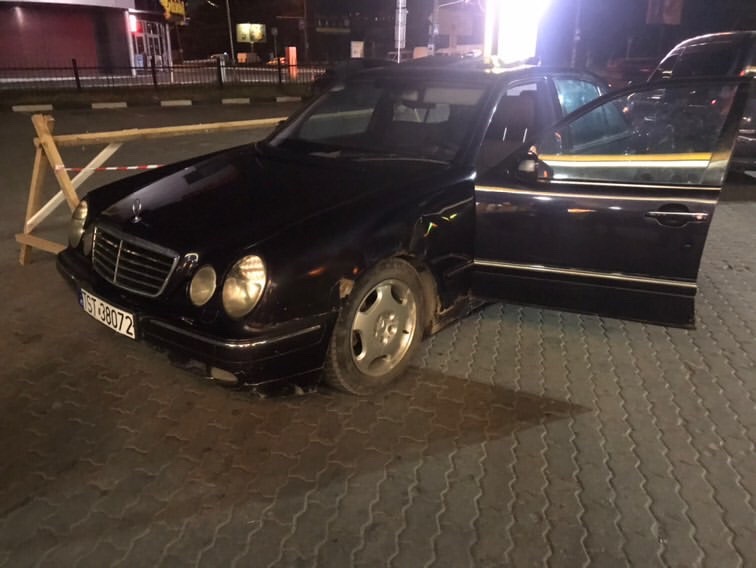 Разборка MERCEDES E седан (W210) (1995 - 2002)