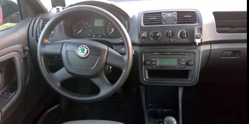 Разборка SKODA FABIA II универсал (5J5, 545) (2007 - 2014)