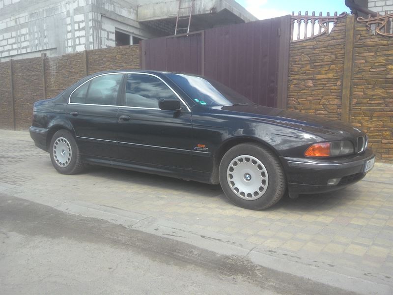 Авторазборка BMW 5 седан (E39) (1995 - 2003)