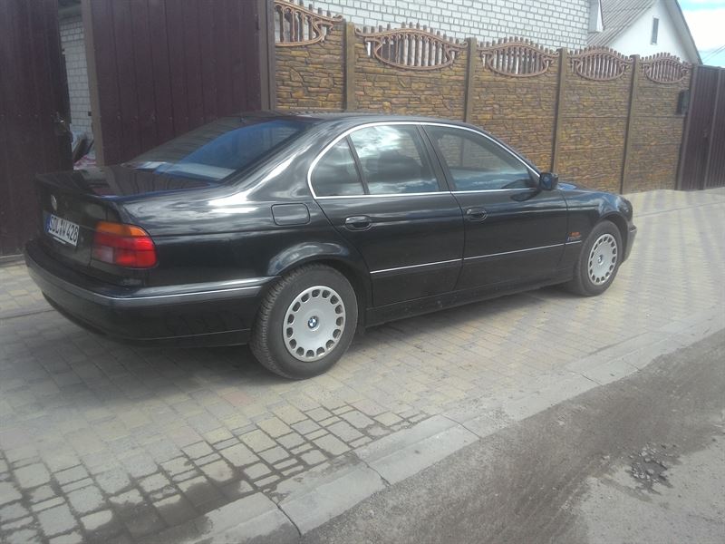 Разборка BMW 5 седан (E39) (1995 - 2003)