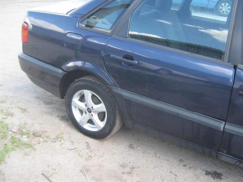 Разборка VOLKSWAGEN PASSAT B3, B4 седан (3A2, 351, 312) (1988 - 1997)