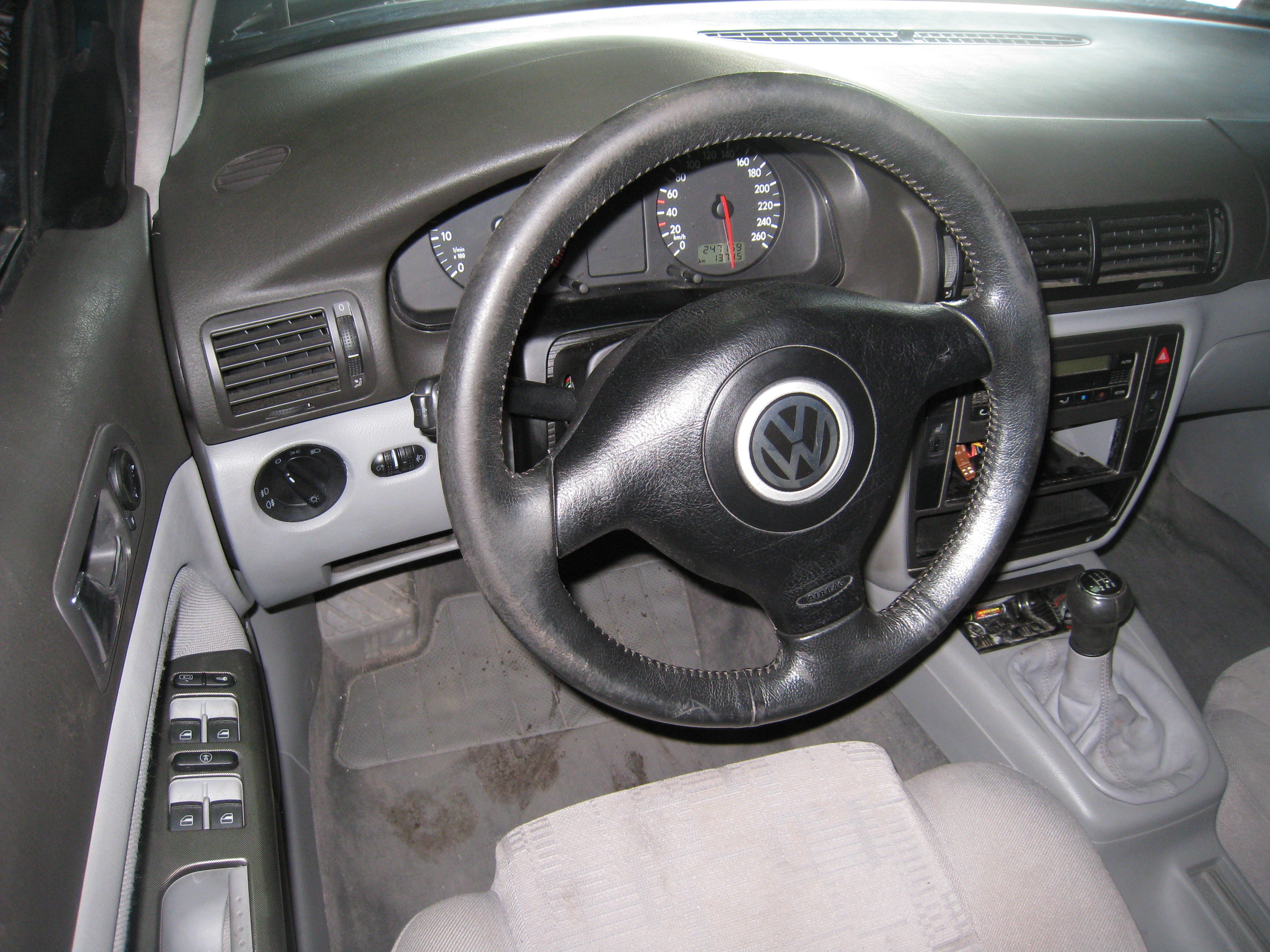Разборка VOLKSWAGEN PASSAT B5 универсал (3B5) (1997 - 2001)