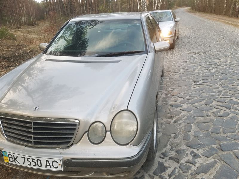 Разборка MERCEDES E седан (W210) (1995 - 2002)