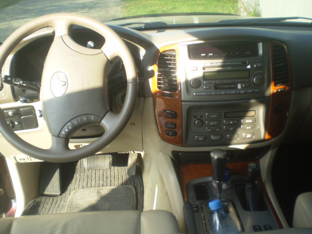 Авторазборка TOYOTA LAND CRUISER 100 внедорожник (J10) (1998 - 2007)