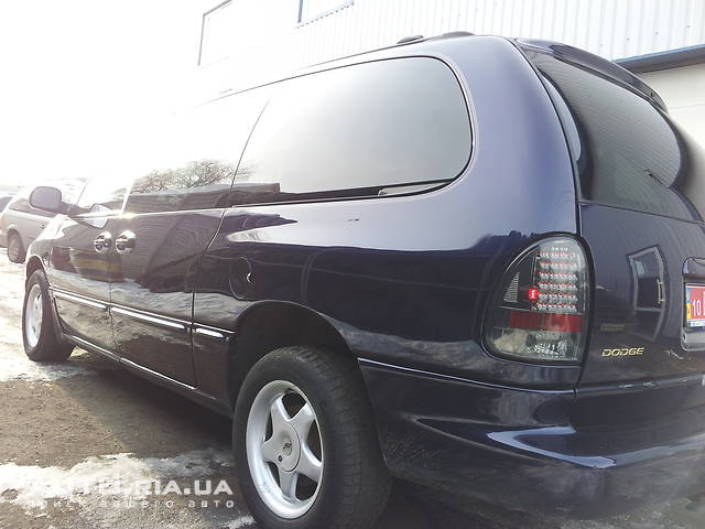 Разборка CHRYSLER Voyager II GS минивэн (1995 - 2001)