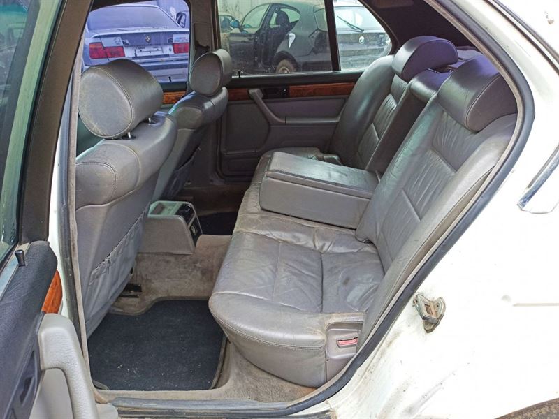 Авторазборка BMW 7 седан (E32) (1986 - 1994)