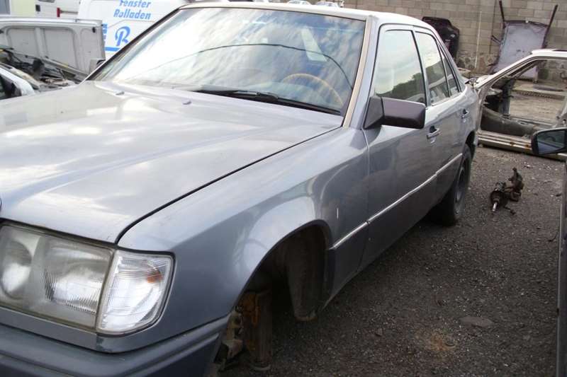 Авторазборка MERCEDES E седан (W124) (1984 - 1993)