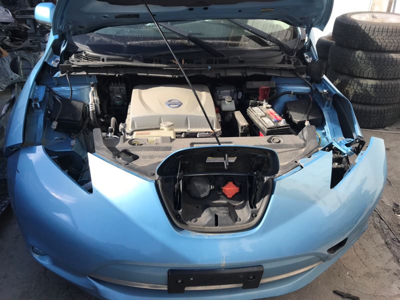 Разборка NISSAN LEAF I хэтчбек (ZE0U) (2012 - 2017)