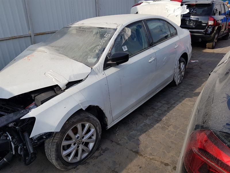 Разборка VOLKSWAGEN JETTA VI седан (162, 163, AV3, AV2, AY2, AY3) (2011 - 2019)