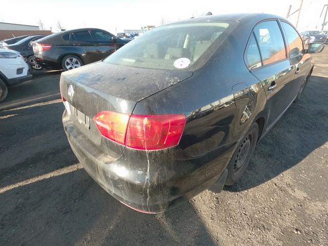 Разборка VOLKSWAGEN JETTA VI седан (162, 163, AV3, AV2) (2010 - 2017)