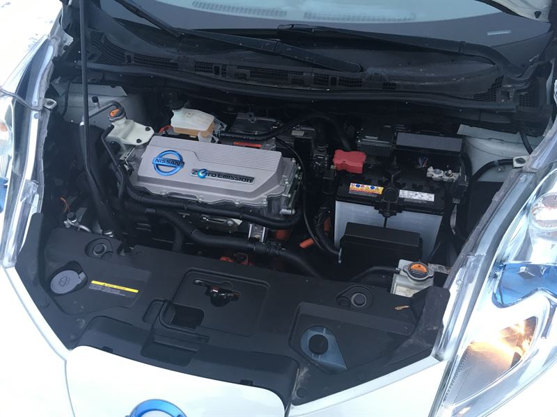 Разборка NISSAN LEAF I хэтчбек (ZE0) (2010 - 2012)