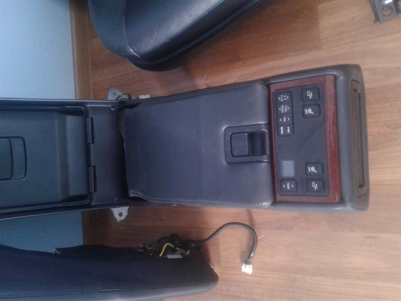 Разборка TOYOTA CAMRY VII седан (V50) (2011 - 2019)