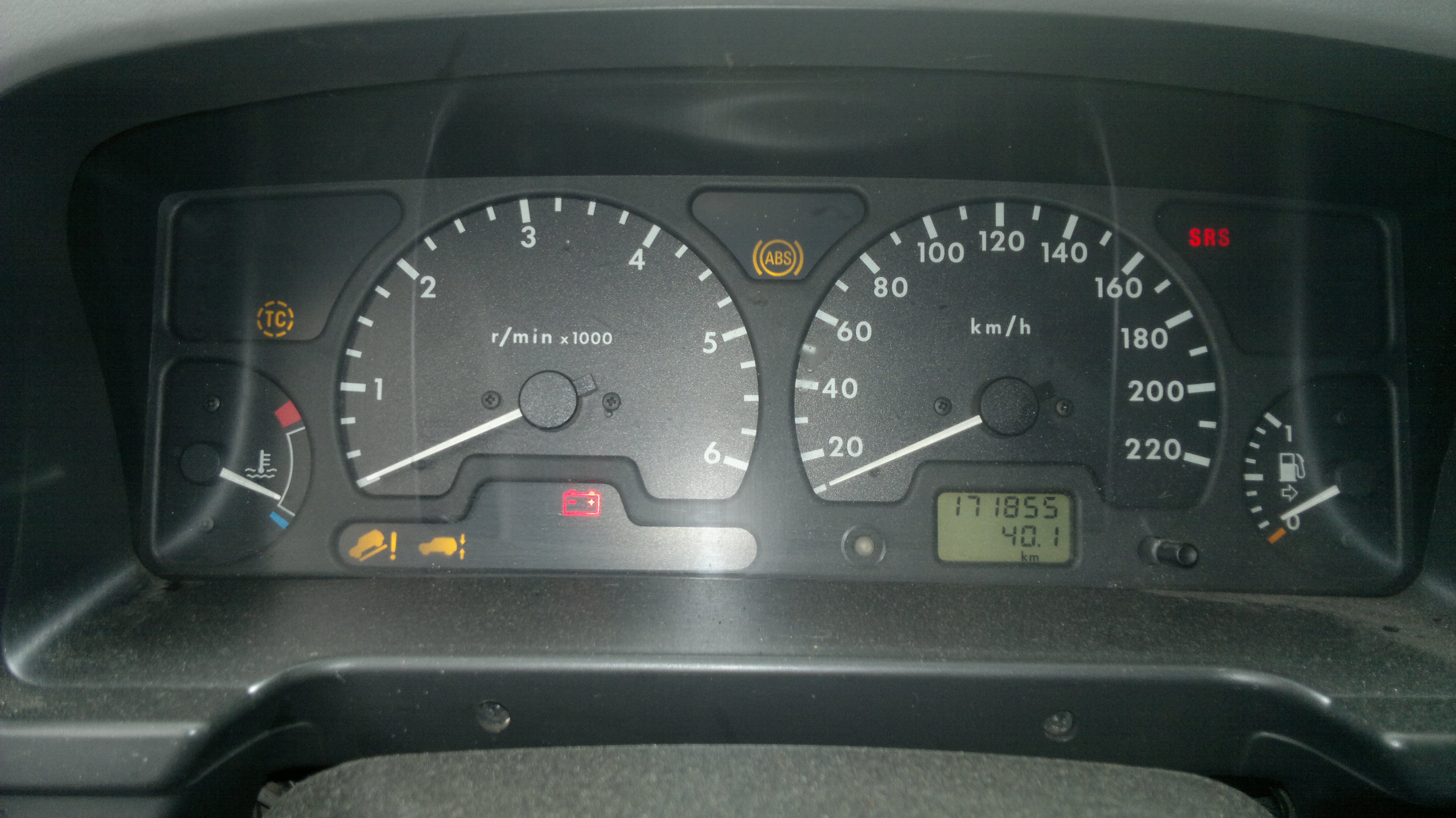 Разборка LAND ROVER DISCOVERY II внедорожник (LJ ,LT) (1998 - 2004)