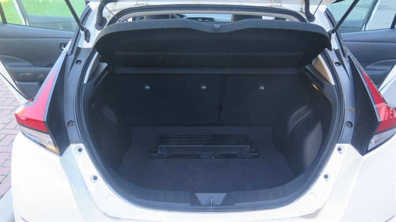 Авторазборка NISSAN LEAF I хэтчбек (ZE0U) (2012 - 2017)