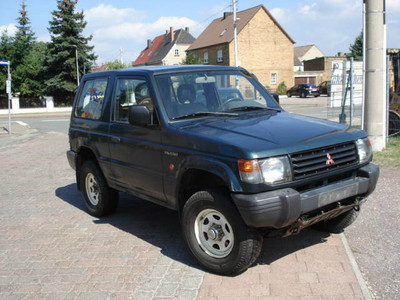 Авторазборка MITSUBISHI PAJERO II Canvas Top внедорожник (V2W, V4W) (1990 - 2004)