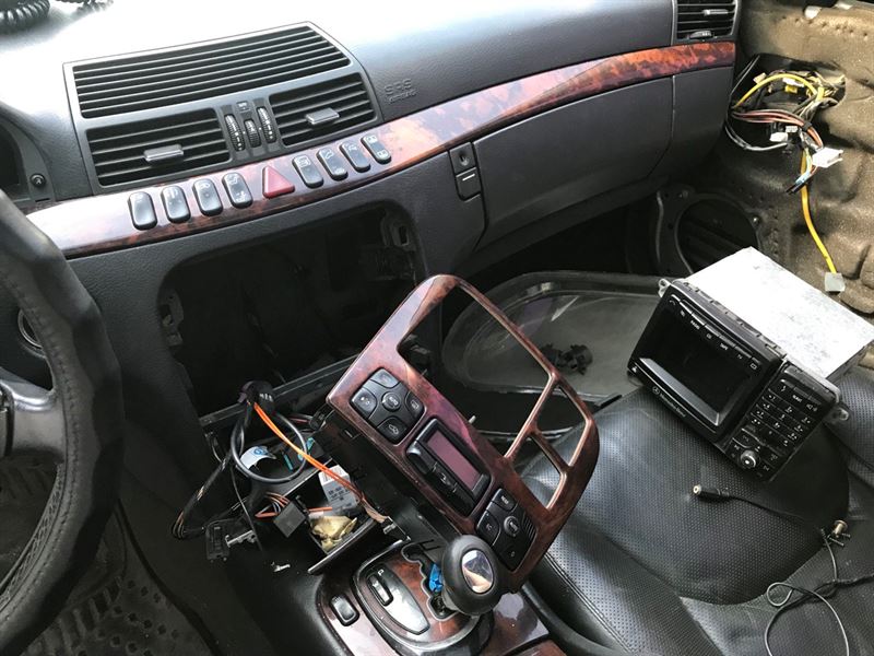 Авторазборка MERCEDES S-Class седан (W220) (1998 - 2005)